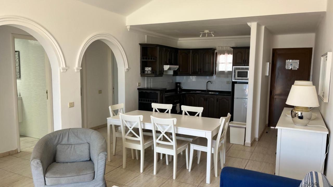 La Cumbre8A- 2 Bed-2 Bath - 1St Fl.- Air-Con-Wi-Fi Apartment ปูแอร์โตเดลคาร์เมน ภายนอก รูปภาพ